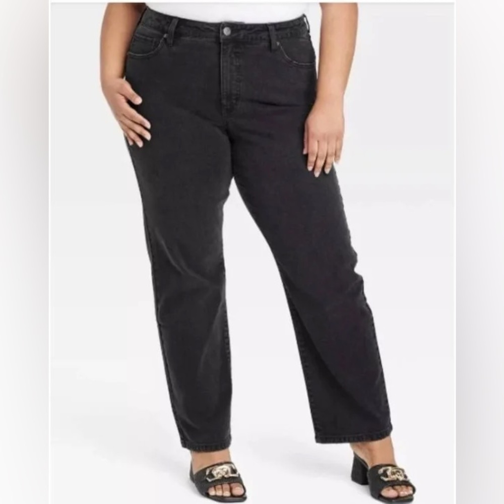 Ava & Viv 90s Straight High Rise